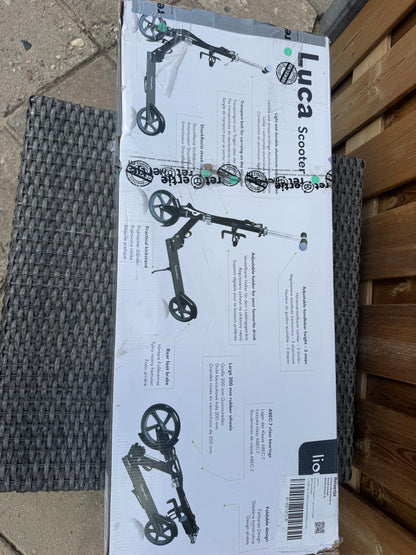 Lionelo Luca Step - Opvouwbare Scooter tot 100 kg - ABEC-7 Lagers - 200 mm Wielen - ShockResist Demping - 3 Hoogte-instellingen - Antislip Platform - Tieners & Volwassenen
