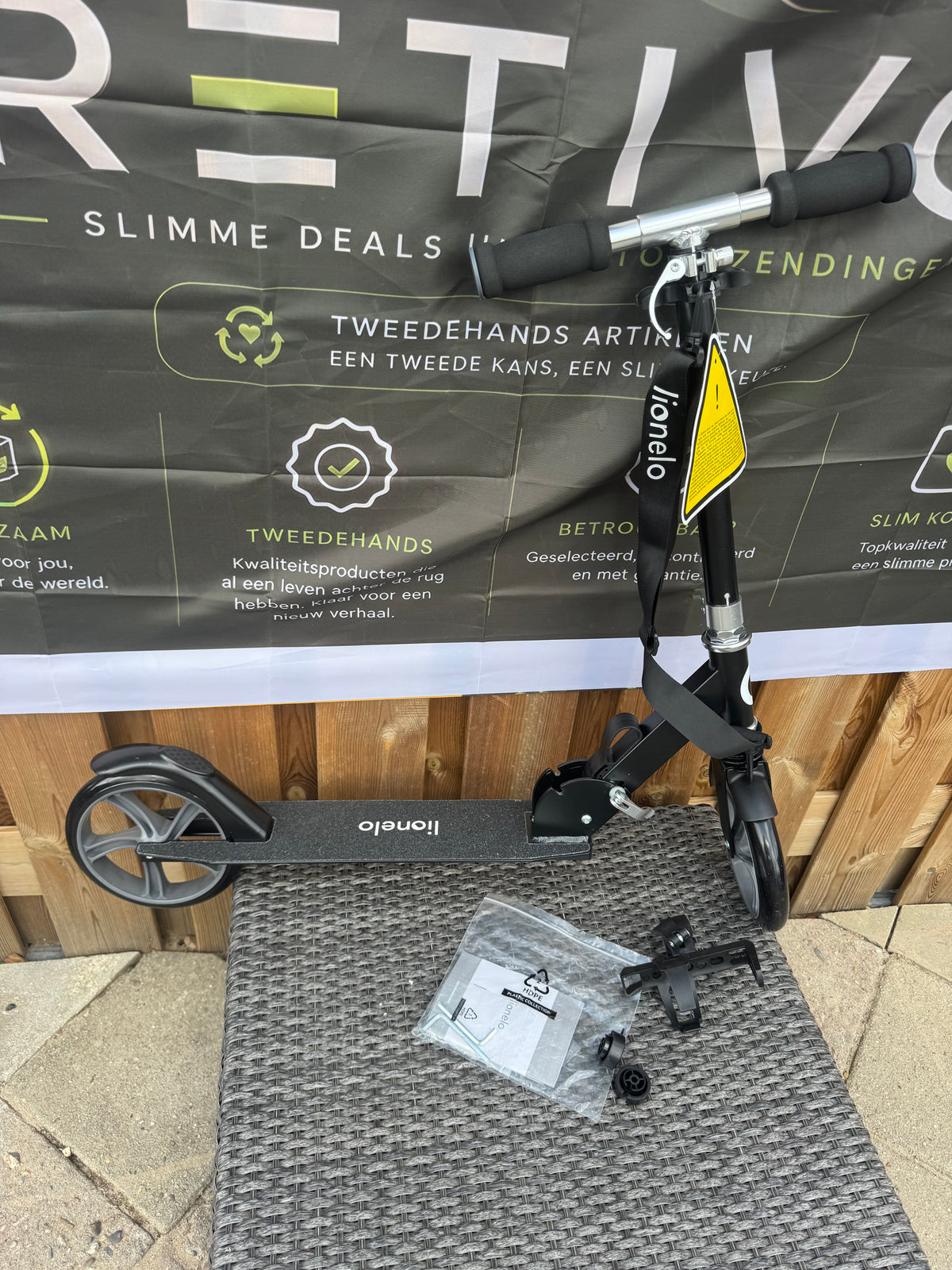 Lionelo Luca Step - Opvouwbare Scooter tot 100 kg - ABEC-7 Lagers - 200 mm Wielen - ShockResist Demping - 3 Hoogte-instellingen - Antislip Platform - Tieners & Volwassenen