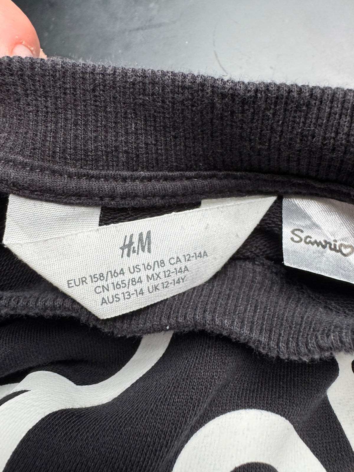 Trui Hello Kitty 'H&M' maat 158-164