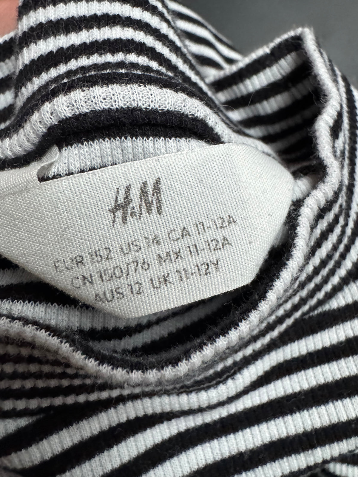 Shirtje 'H&M' maat 152