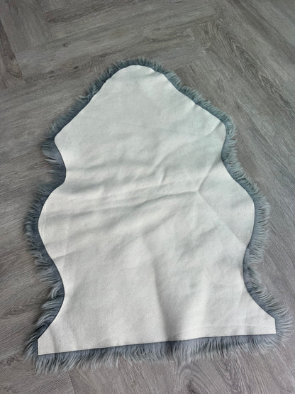 Kleedje grijs 90 x 60 cm